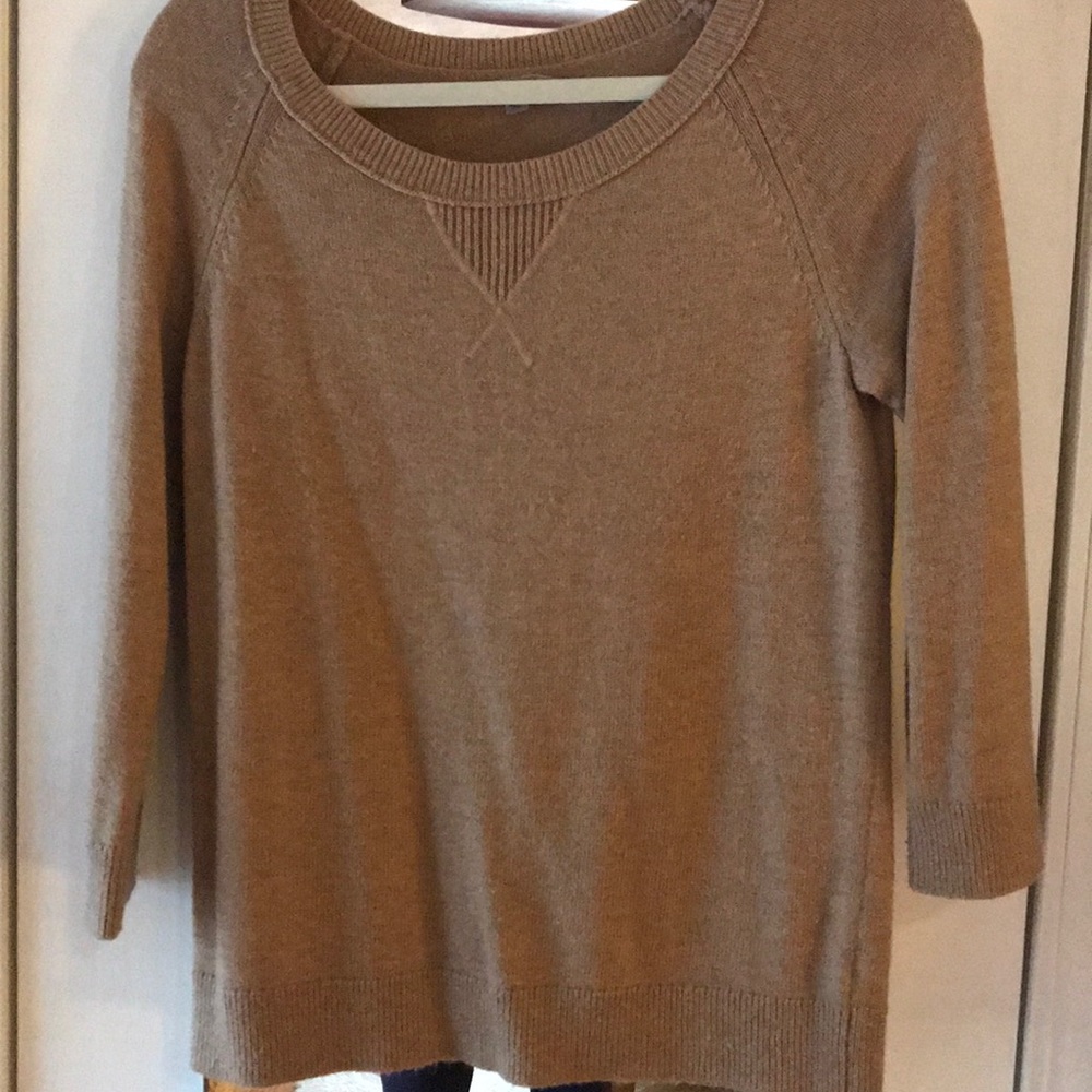 Tan 3/4 length sleeve sweater